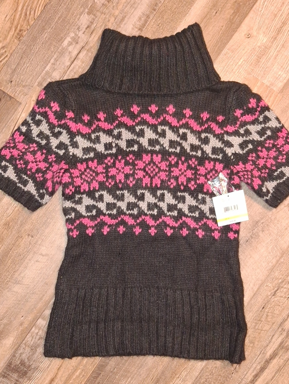 Relativity Short Turtleneck Fair Isle Sweater - Black & Pink
